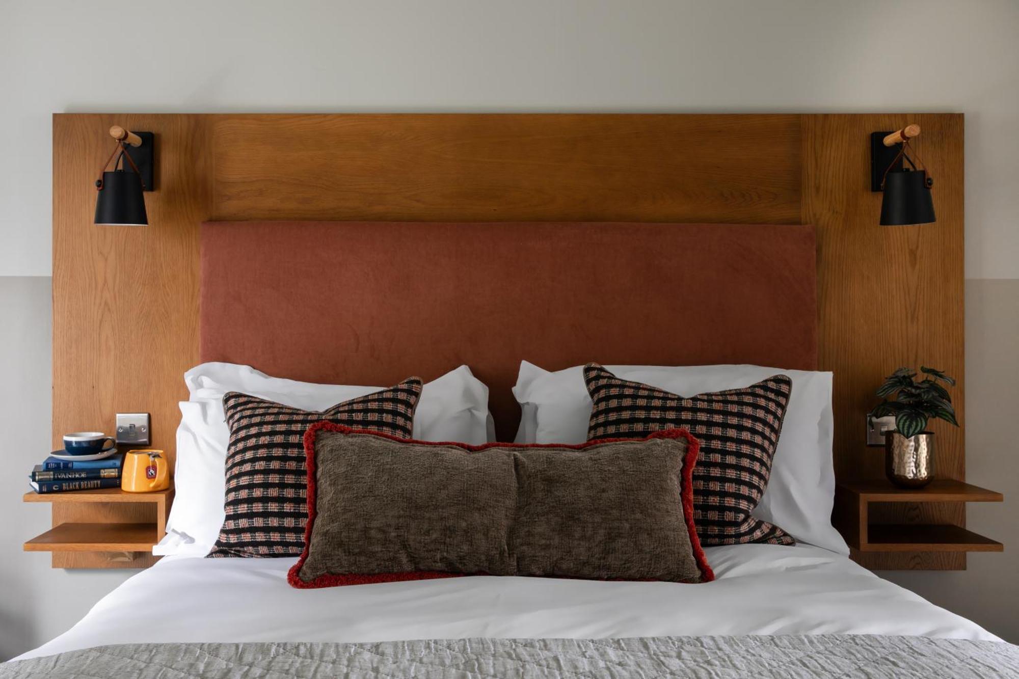 Worplesdon Place 3* Guildford