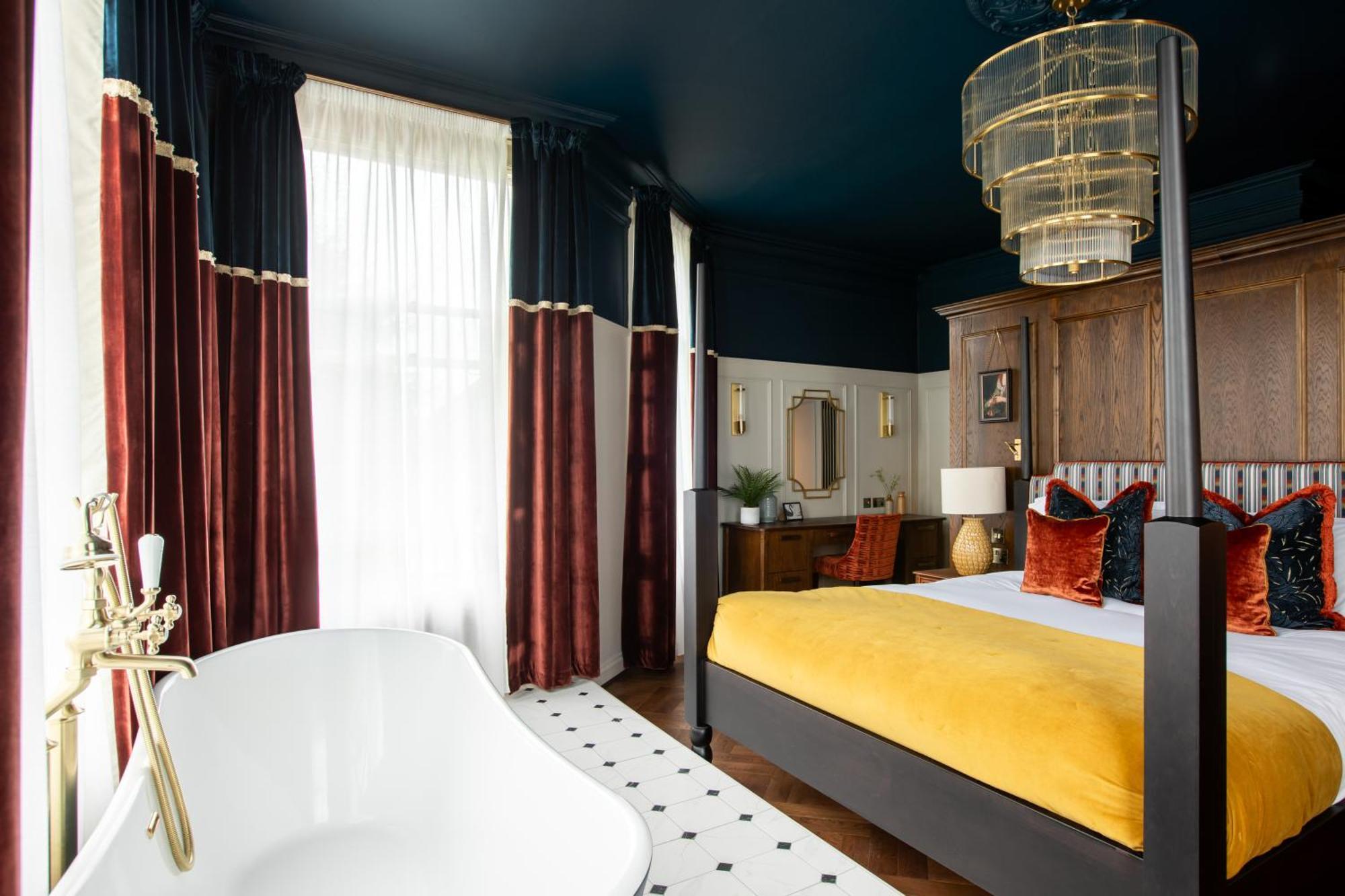 Worplesdon Place 3* Guildford